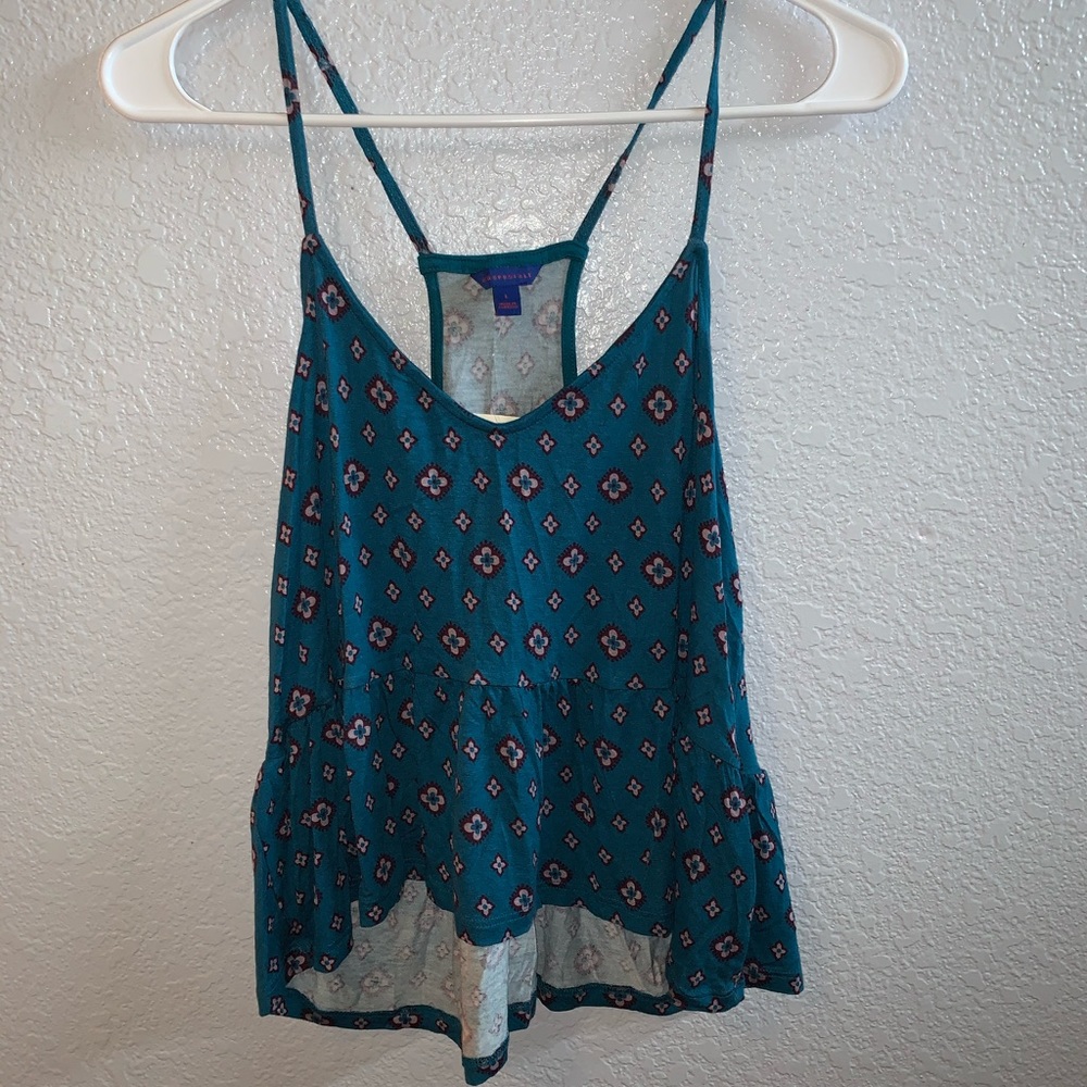 🎆 NWT Blue/Green Patterned Tank